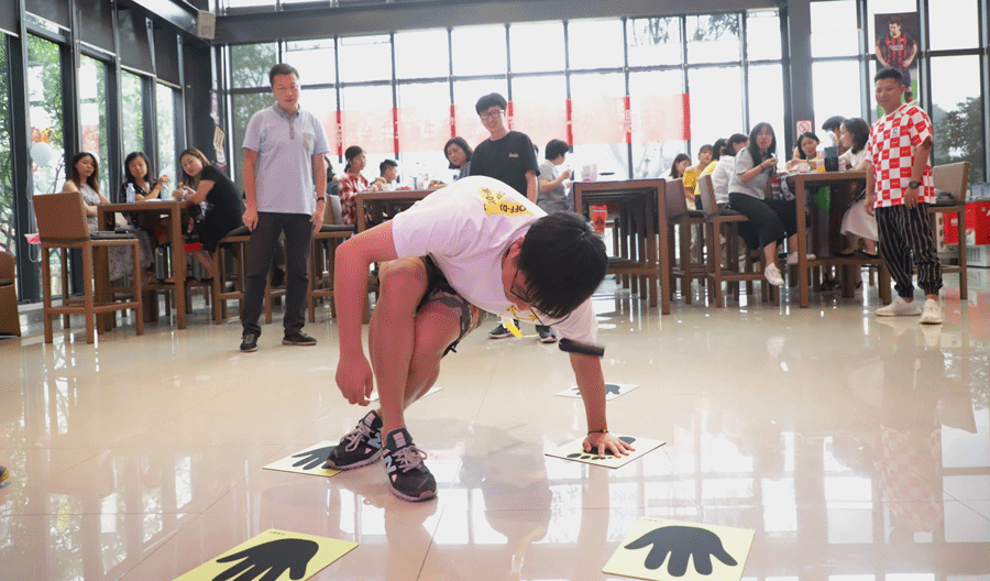 “喜迎軍運盛會，共享美好生活” 武漢體育中心開展“七夕”主題活動(圖5)